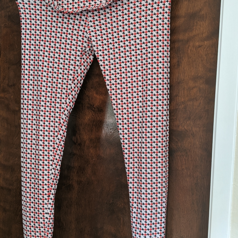 Houdstooth type print leggings